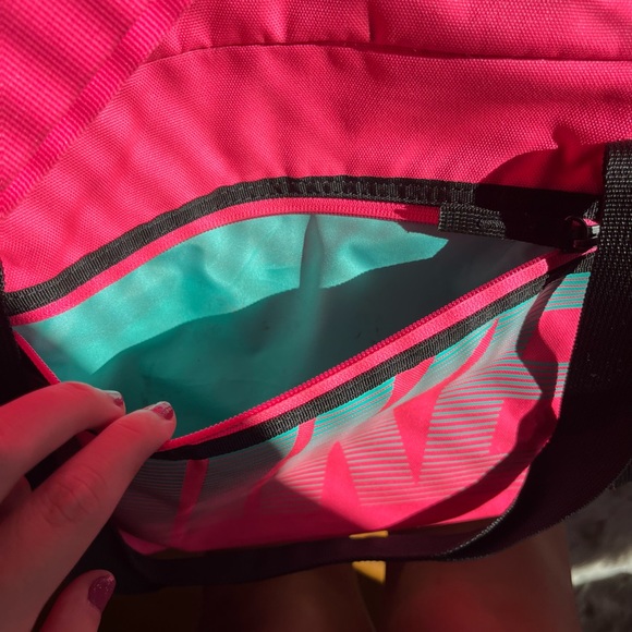 Nike Duffle Bag - Picture 2 of 5